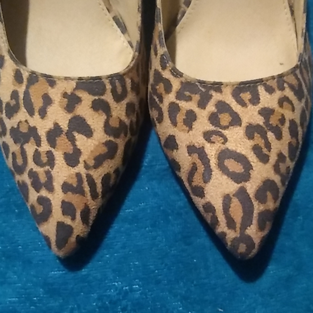 Leopard Heels - Picture 3 of 5